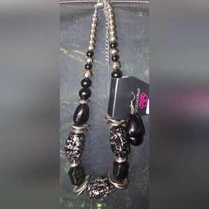 Paparazzi Black and Silver Beaded Necklace & Earrings